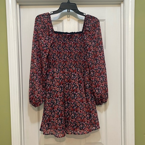 Francesca’s - red floral mini dress - size M - Picture 2 of 7
